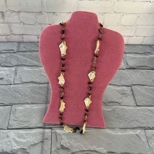 Vintage Shell mother of Pearl necklace, costal vacation necklace, sea life